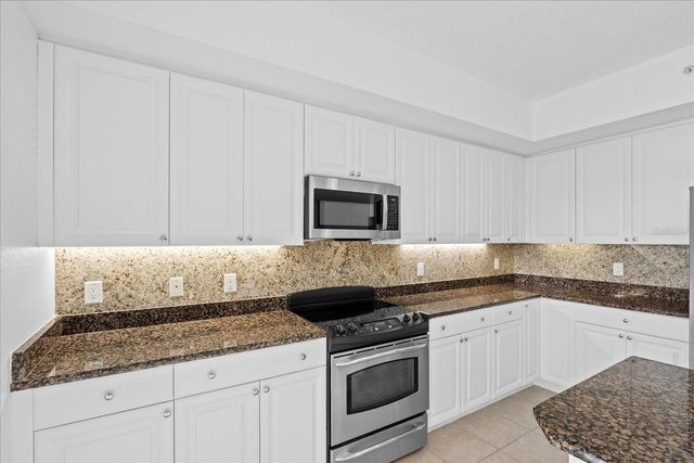 14041 BELLAGIO WAY 318, Osprey, FL 34229