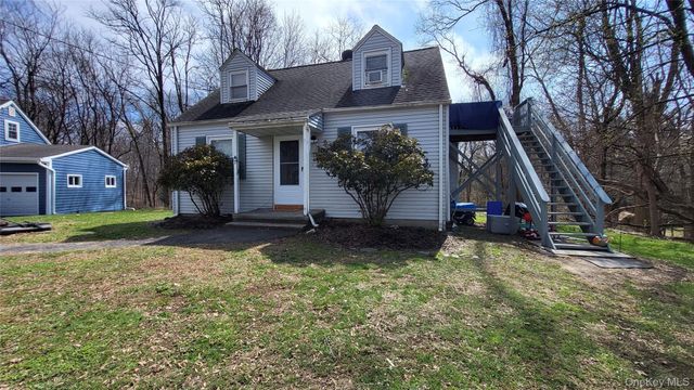 47 Kinderhook Drive, Poughkeepsie, NY 12603