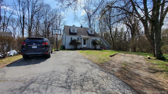 47 Kinderhook Drive, Poughkeepsie, NY 12603