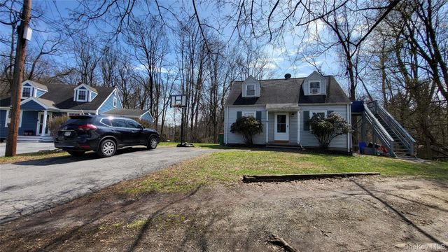 47 Kinderhook Drive, Poughkeepsie, NY 12603