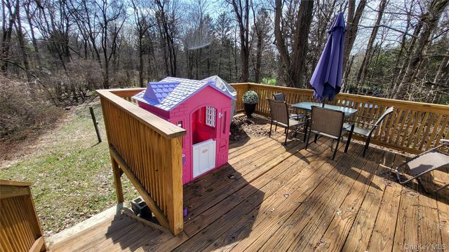 47 Kinderhook Drive, Poughkeepsie, NY 12603