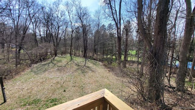 47 Kinderhook Drive, Poughkeepsie, NY 12603
