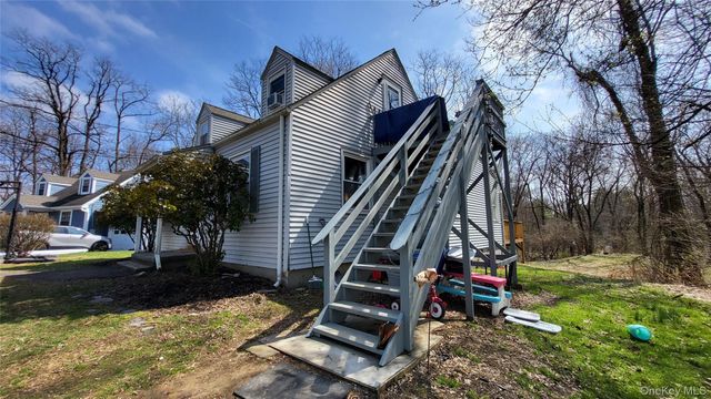 47 Kinderhook Drive, Poughkeepsie, NY 12603