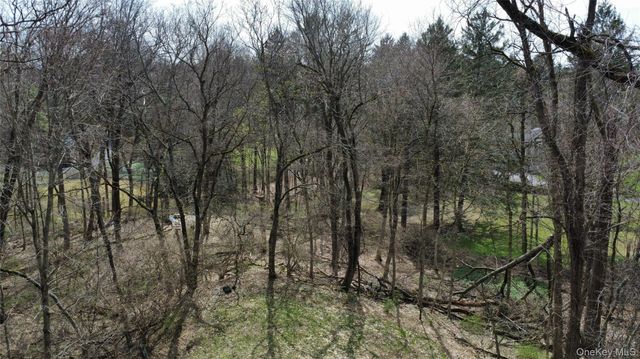 47 Kinderhook Drive, Poughkeepsie, NY 12603