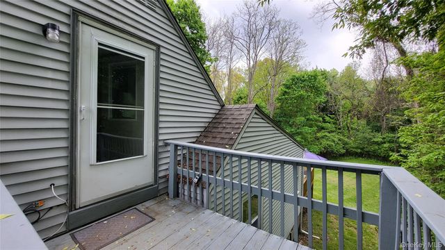 47 Kinderhook Drive, Poughkeepsie, NY 12603