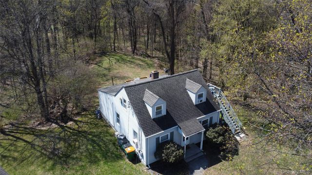 47 Kinderhook Drive, Poughkeepsie, NY 12603