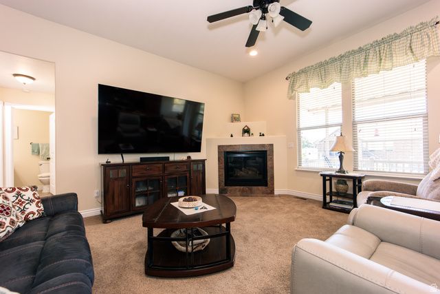 2611 W 2450 N, Farr West, UT 84404