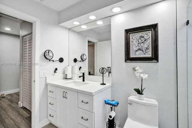 14970 SW 49th Ln 2G, Miami, FL 33185