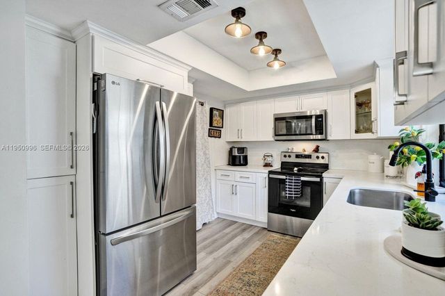 14970 SW 49th Ln 2G, Miami, FL 33185