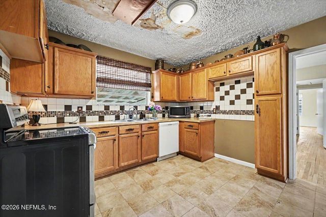 4121 BIRMINGHAM Road, Jacksonville, FL 32207