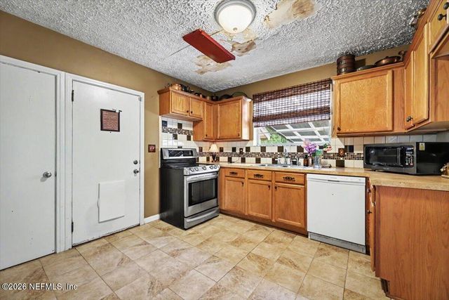 4121 BIRMINGHAM Road, Jacksonville, FL 32207