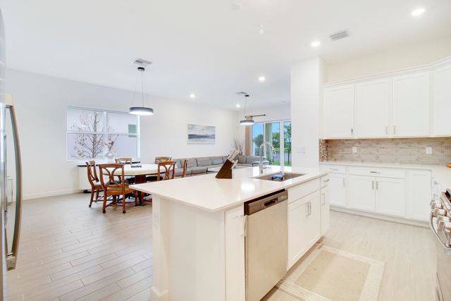 8914 Kingsmoor Way, Lake Worth, FL 33467