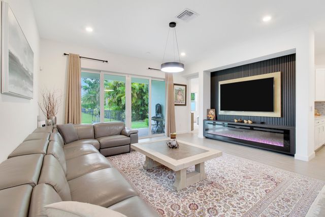 8914 Kingsmoor Way, Lake Worth, FL 33467