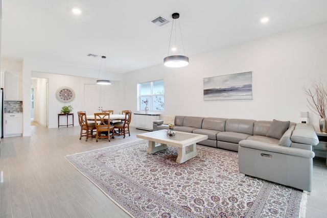 8914 Kingsmoor Way, Lake Worth, FL 33467
