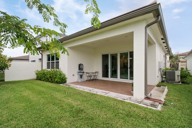8914 Kingsmoor Way, Lake Worth, FL 33467