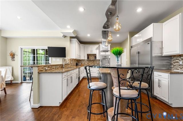 4706 Summer Lake Cir, Moseley, VA 23120