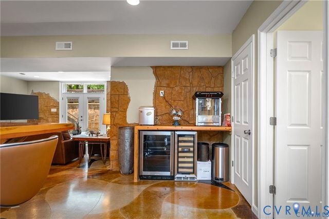 4706 Summer Lake Cir, Moseley, VA 23120