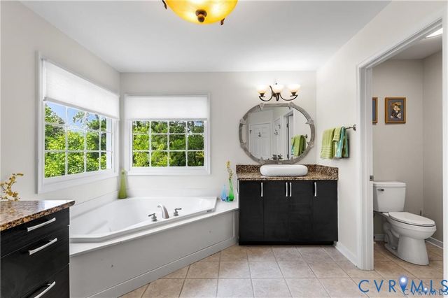 4706 Summer Lake Cir, Moseley, VA 23120