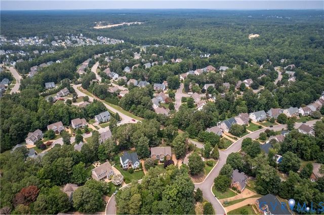 4706 Summer Lake Cir, Moseley, VA 23120