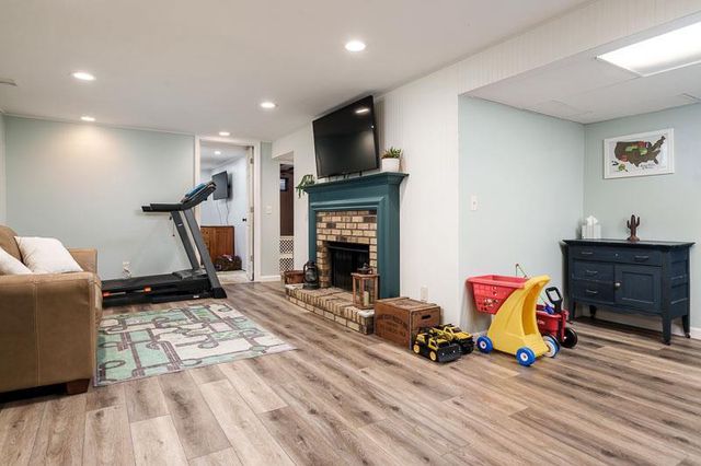 403 Hart Drive, Clinton, WI 53525