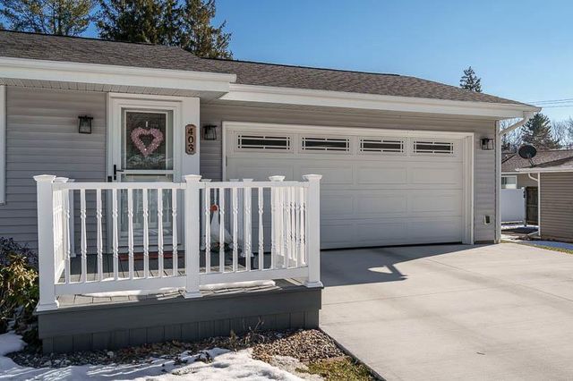 403 Hart Drive, Clinton, WI 53525