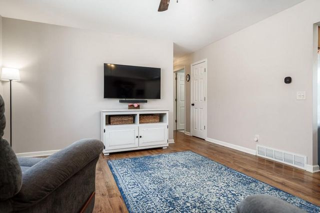 403 Hart Drive, Clinton, WI 53525