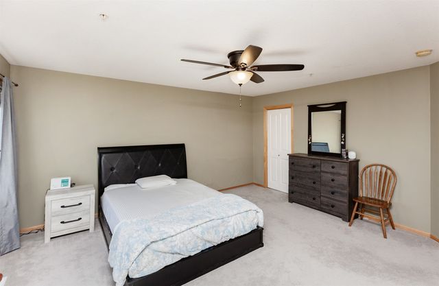 570 Stone Creek Court, West Des Moines, IA 50266