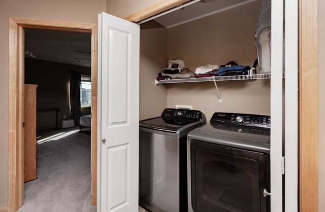 570 Stone Creek Court, West Des Moines, IA 50266