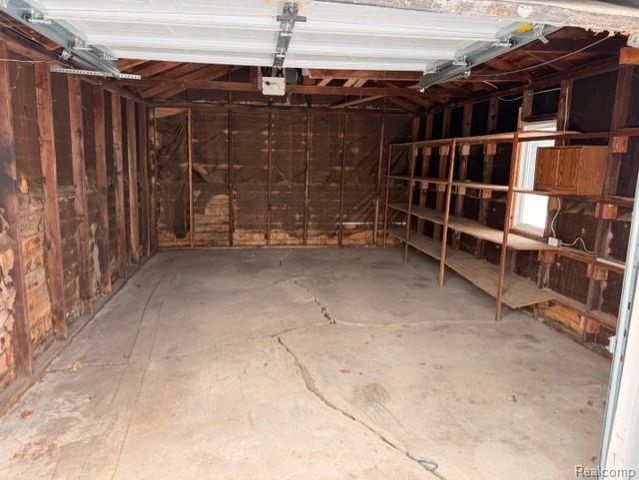 19404 Roscommon Street, Harper Woods, MI 48225