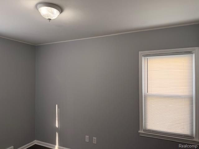 19404 Roscommon Street, Harper Woods, MI 48225