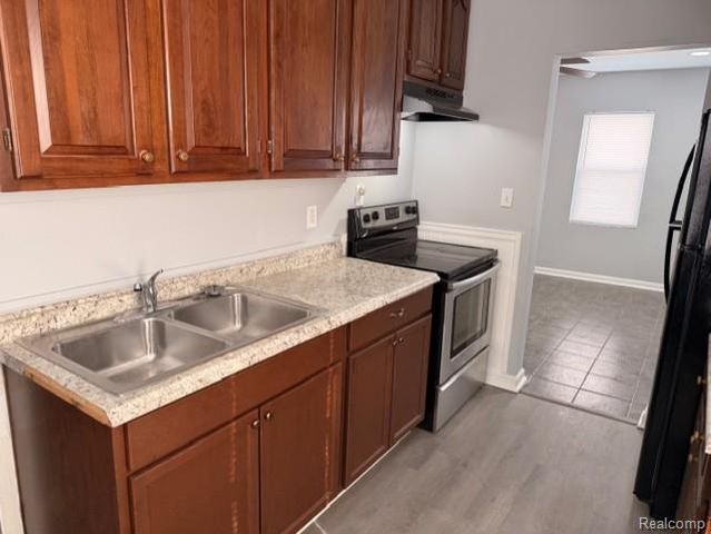 19404 Roscommon Street, Harper Woods, MI 48225