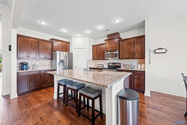 24 Winter King Drive SW, Huntsville, AL 35824