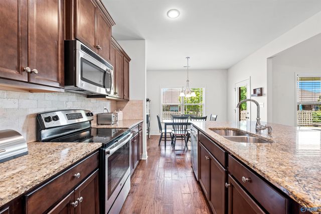 24 Winter King Drive SW, Huntsville, AL 35824
