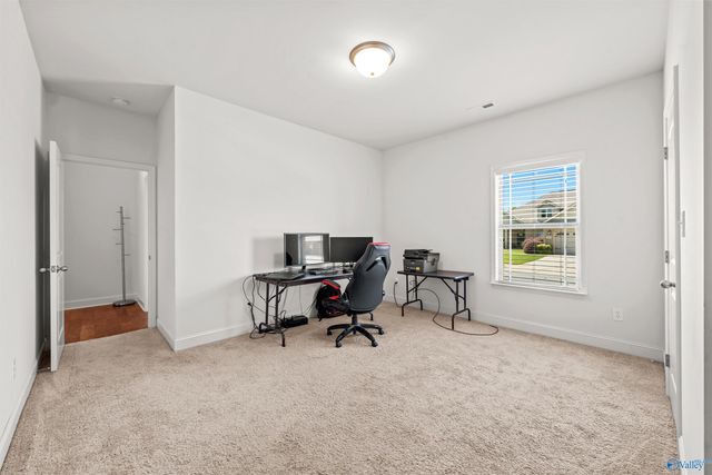 24 Winter King Drive SW, Huntsville, AL 35824
