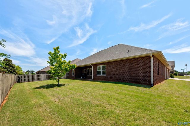 24 Winter King Drive SW, Huntsville, AL 35824