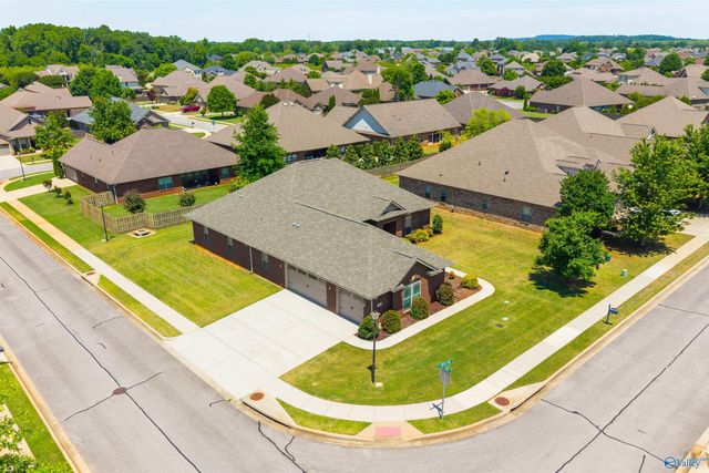 24 Winter King Drive SW, Huntsville, AL 35824
