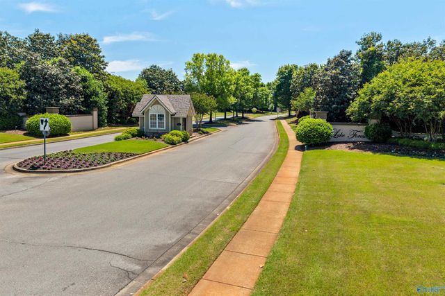 24 Winter King Drive SW, Huntsville, AL 35824