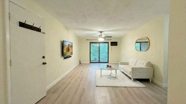 12 Strawberry Bank Rd 11, Nashua, NH 03062