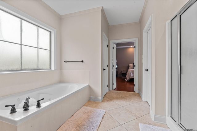 12490 Plantation Creek Dr, Geismar, LA 70734