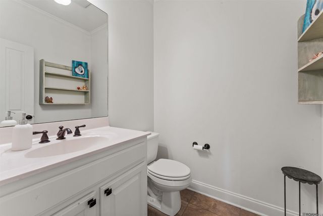 12490 Plantation Creek Dr, Geismar, LA 70734