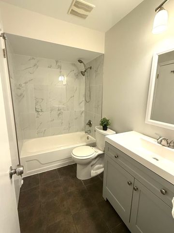 1142 Inverrary Lane D-86, Deerfield, IL 60015