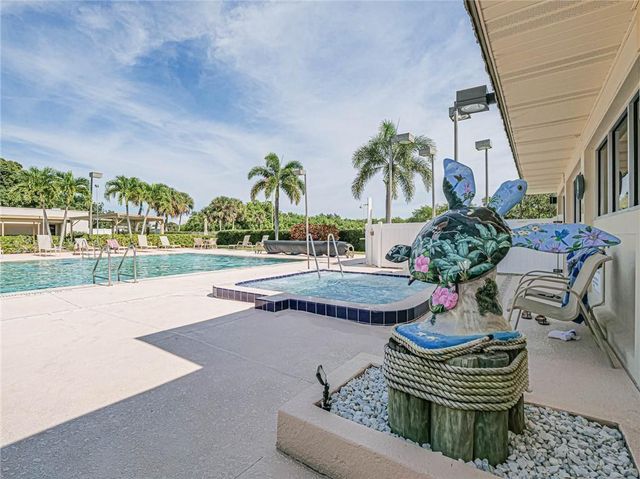 28 Vista Gardens Trail 105, Vero Beach, FL 32962