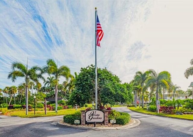 28 Vista Gardens Trail 105, Vero Beach, FL 32962