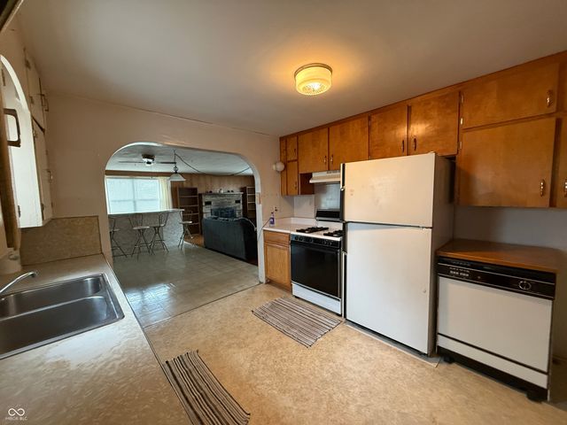 9331 W 310 N, Delphi, IN 46923