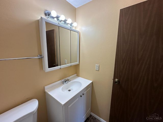 74 Sunnyside Drive, Fairfield, OH 45014