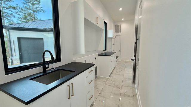 84 Orle Circle, Little Rock, AR 72223