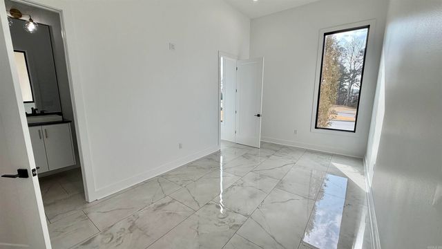 84 Orle Circle, Little Rock, AR 72223