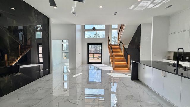 84 Orle Circle, Little Rock, AR 72223