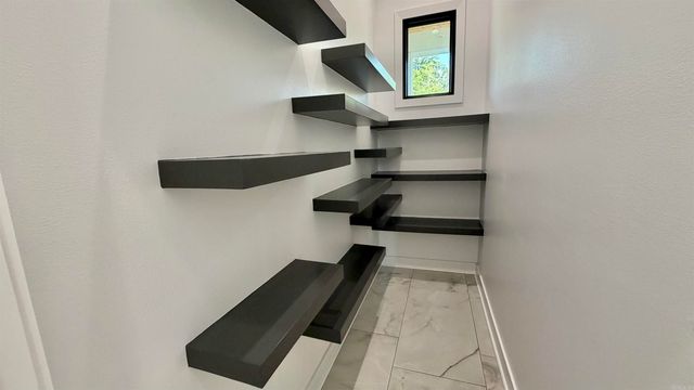 84 Orle Circle, Little Rock, AR 72223