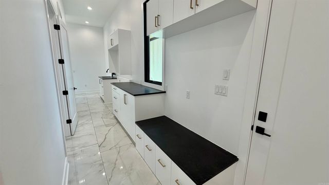 84 Orle Circle, Little Rock, AR 72223